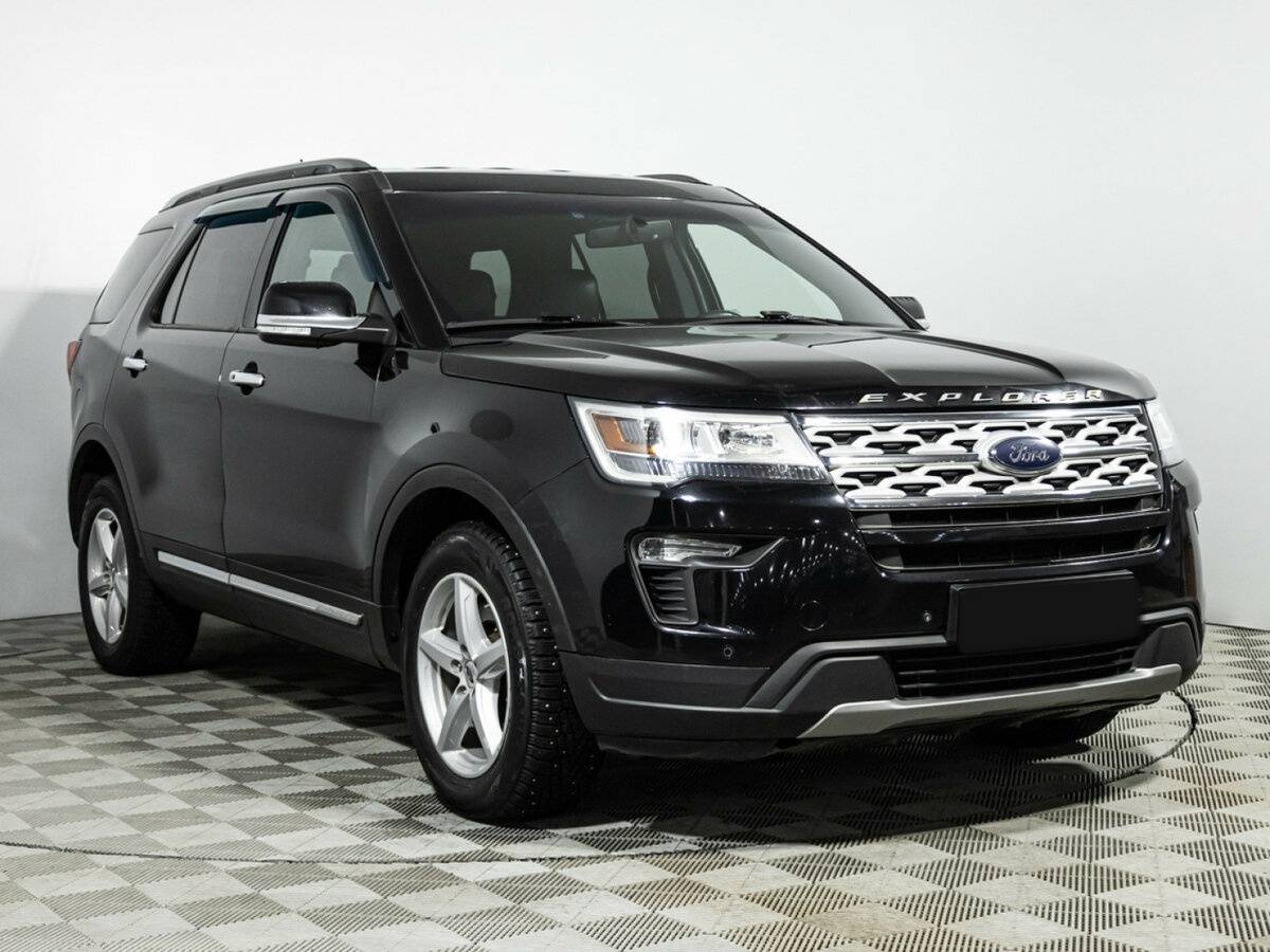 Купить Ford Explorer с пробегом. Фото: #2