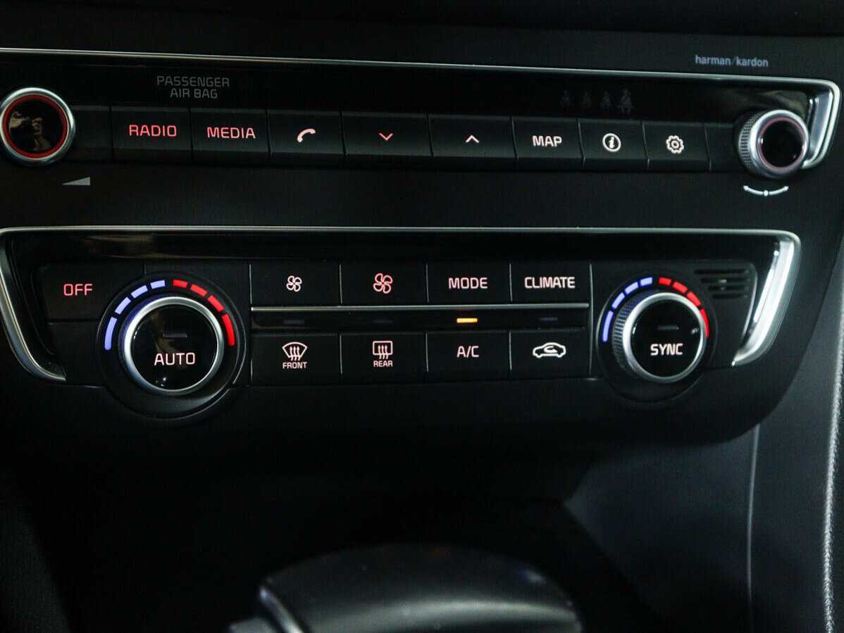 Купить Kia Optima с пробегом. Фото: #17