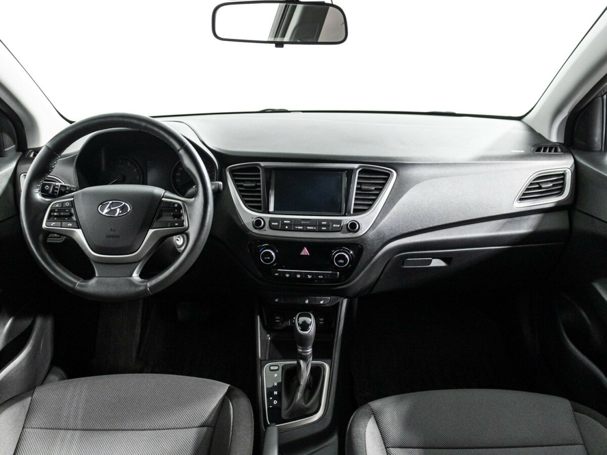 Купить Hyundai Solaris с пробегом. Фото: #12