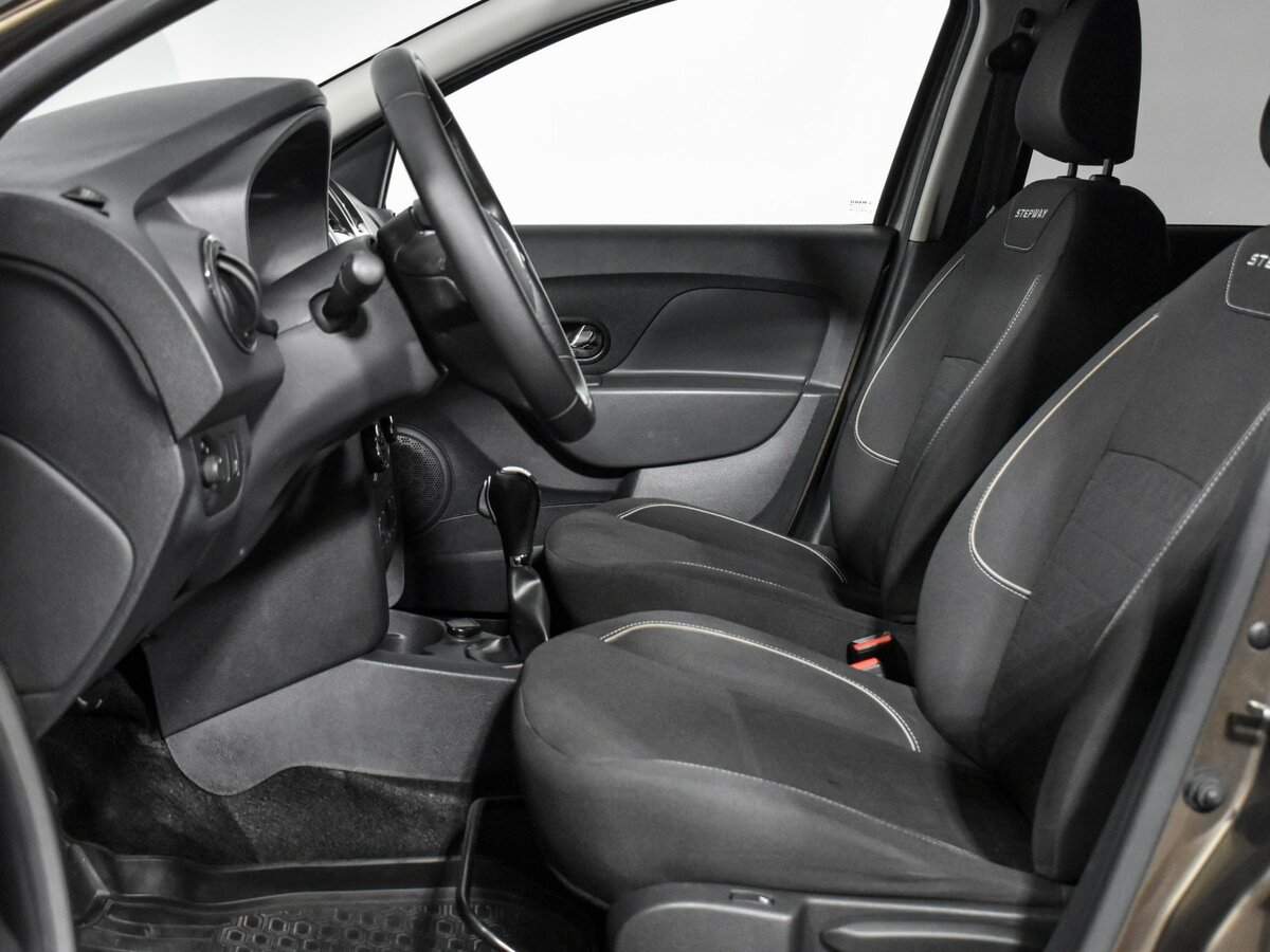 Купить Renault Sandero с пробегом. Фото: #20