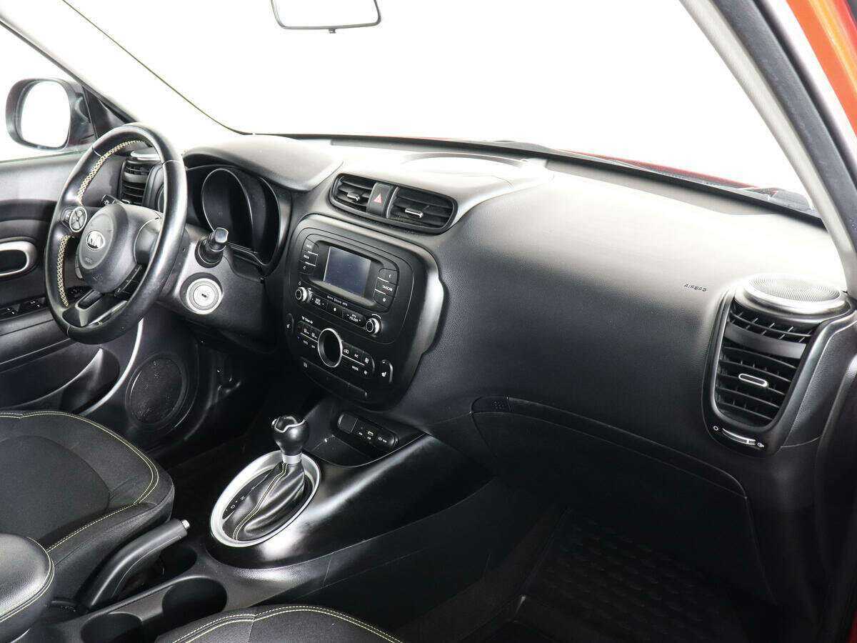 Купить Kia Soul с пробегом. Фото: #9