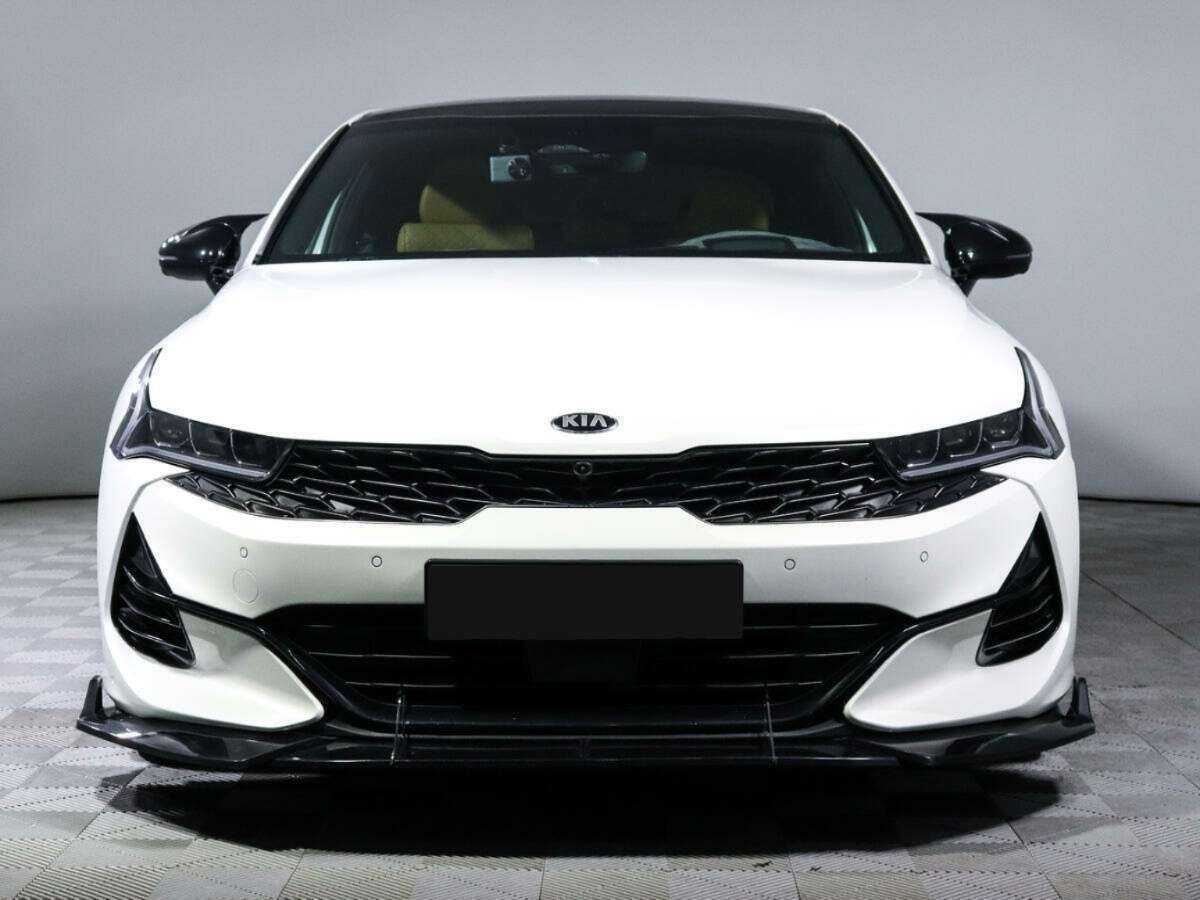 Купить Kia K5 с пробегом. Фото: #1