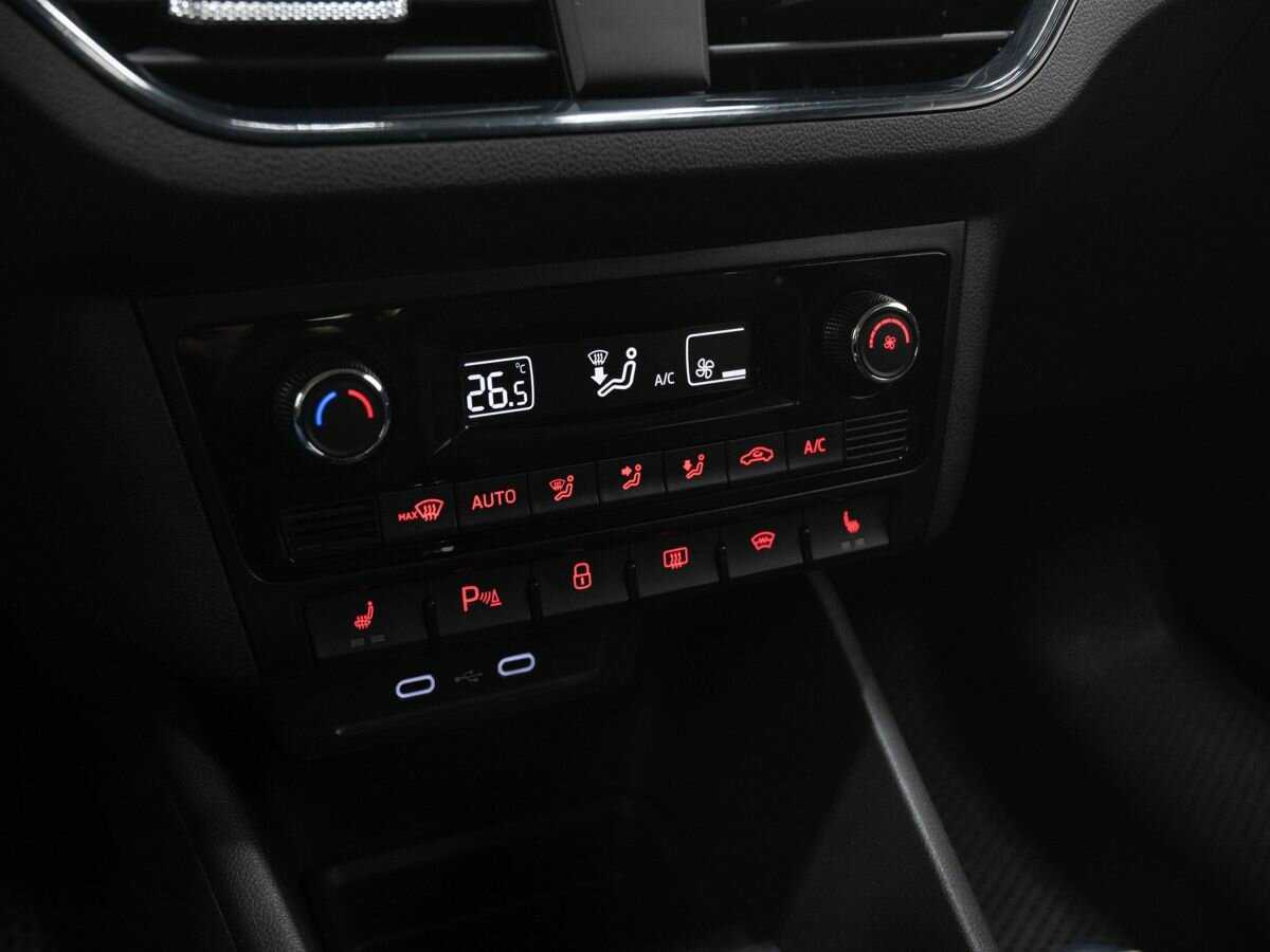 Купить Volkswagen Polo с пробегом. Фото: #18