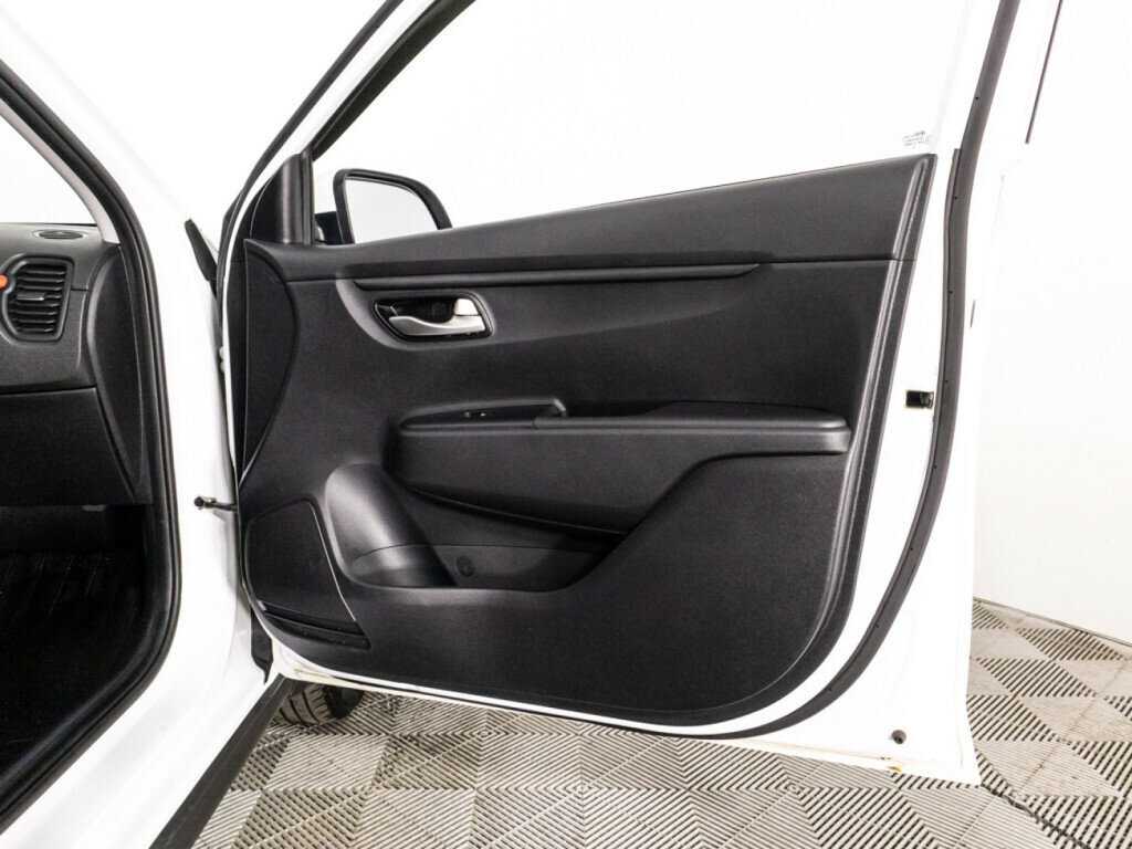 Купить Kia Rio с пробегом. Фото: #27