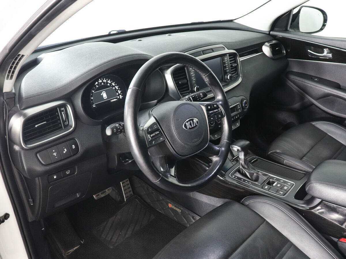 Купить Kia Sorento с пробегом. Фото: #9