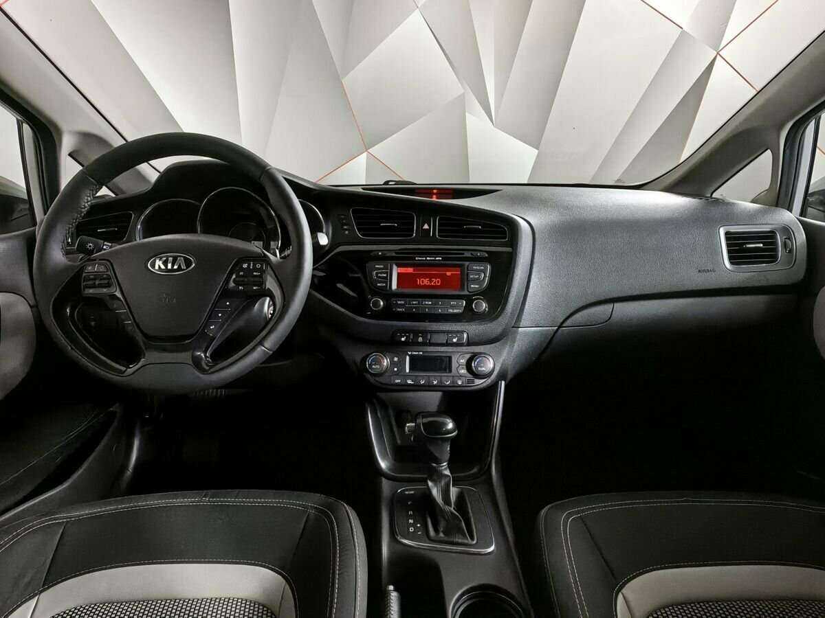 Купить Kia Ceed с пробегом. Фото: #8