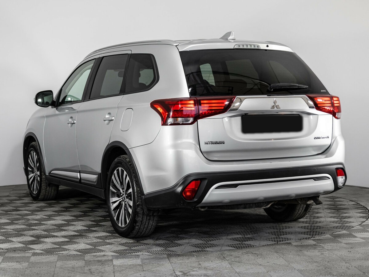 Купить Mitsubishi Outlander с пробегом. Фото: #5
