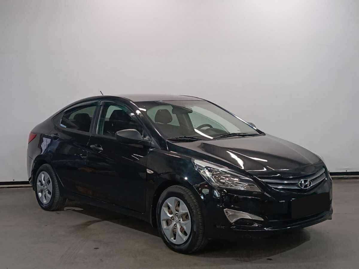 Купить Hyundai Solaris с пробегом. Фото: #2