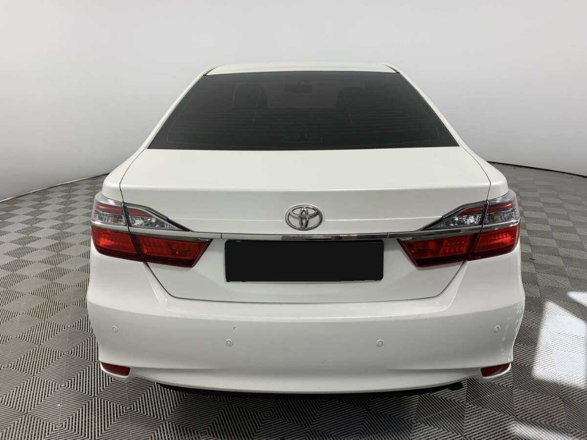 Купить Toyota Camry с пробегом. Фото: #5