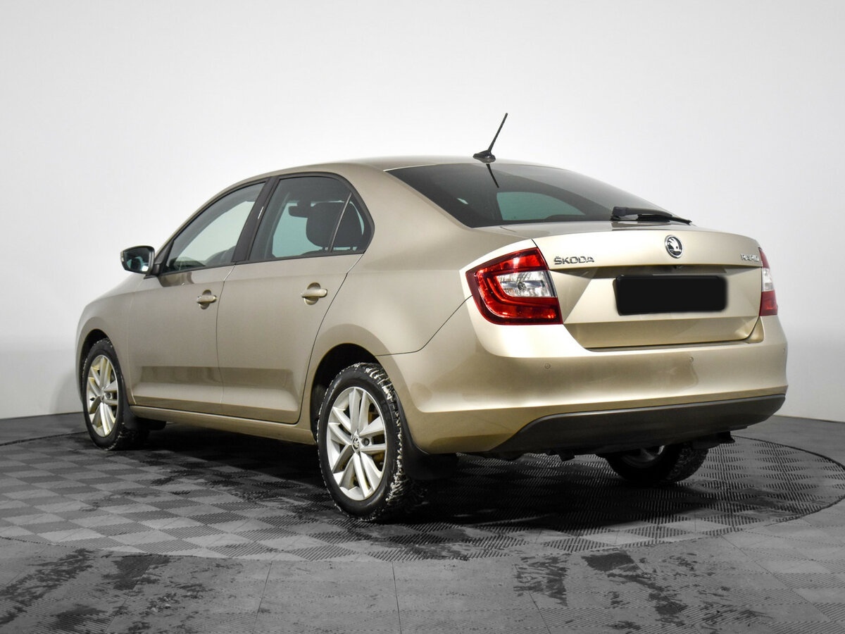 Купить Skoda Rapid с пробегом. Фото: #6