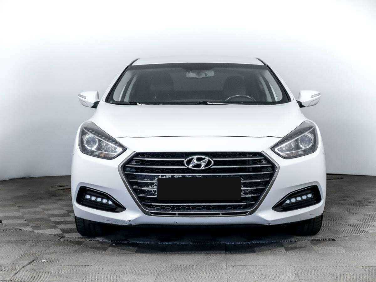 Купить Hyundai i40 с пробегом. Фото: #1