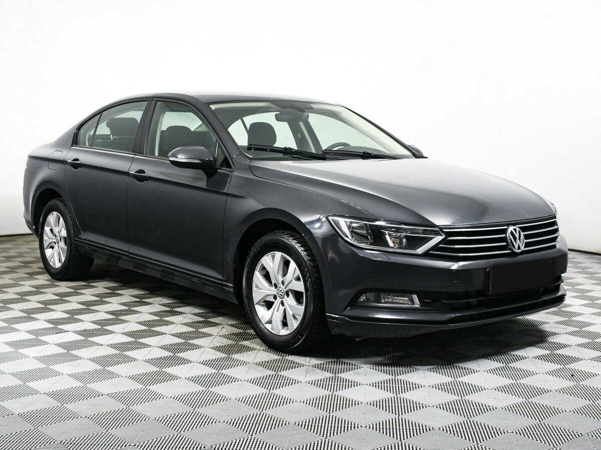 Купить Volkswagen Passat с пробегом. Фото: #2