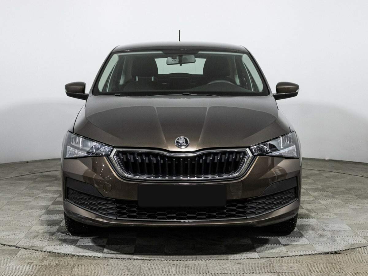 Купить Skoda Rapid с пробегом. Фото: #1