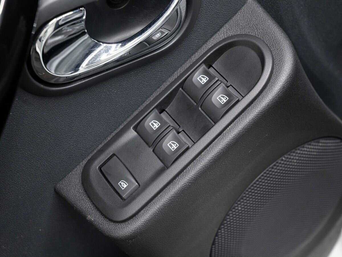 Купить Lada (ВАЗ) Largus с пробегом. Фото: #17