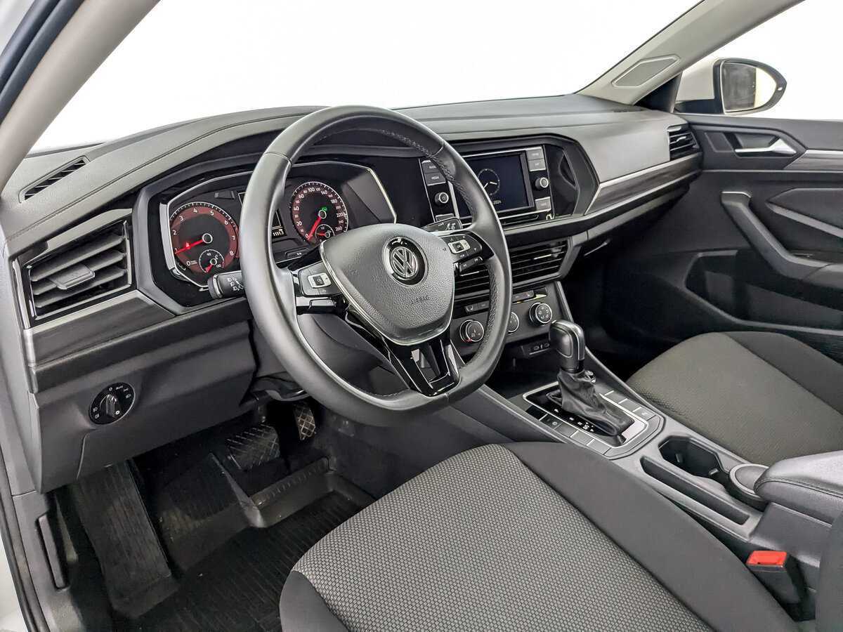 Купить Volkswagen Jetta с пробегом. Фото: #13