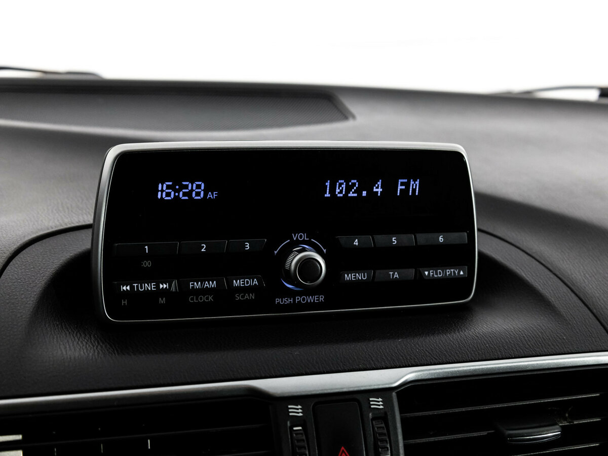 Купить Mazda 3 с пробегом. Фото: #11