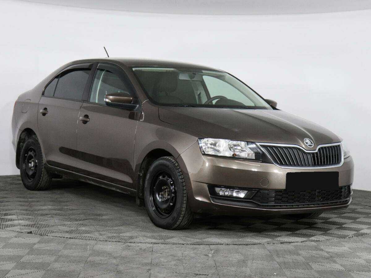 Купить Skoda Rapid с пробегом. Фото: #2