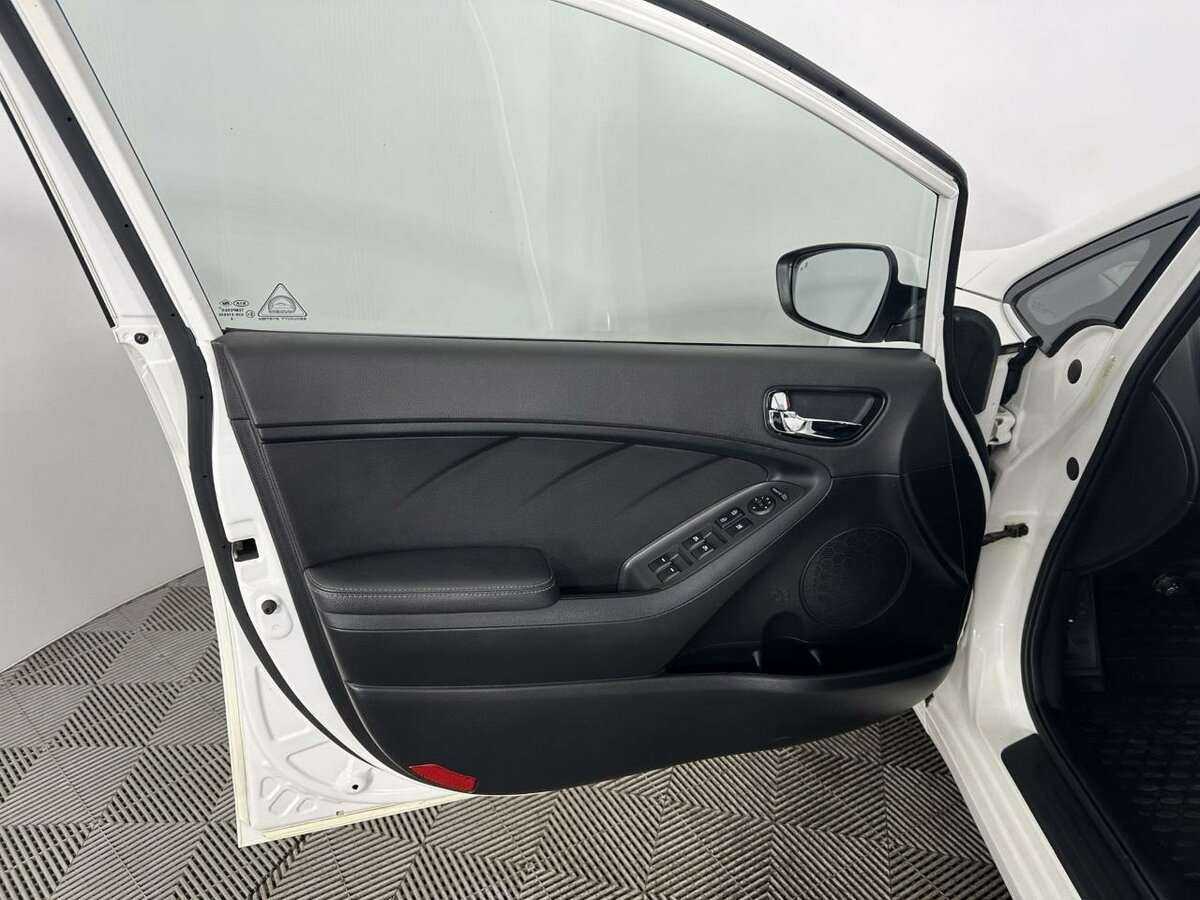 Купить Kia Cerato с пробегом. Фото: #7