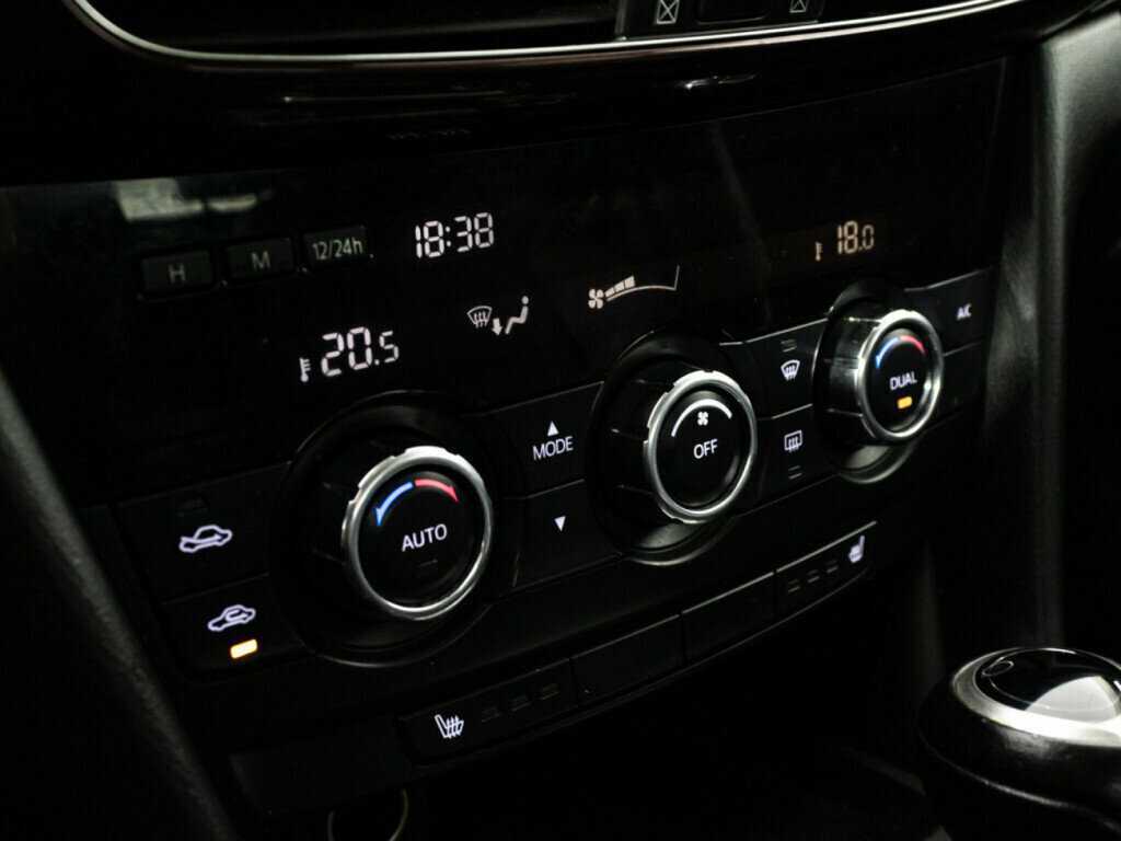 Купить Mazda 6 с пробегом. Фото: #16