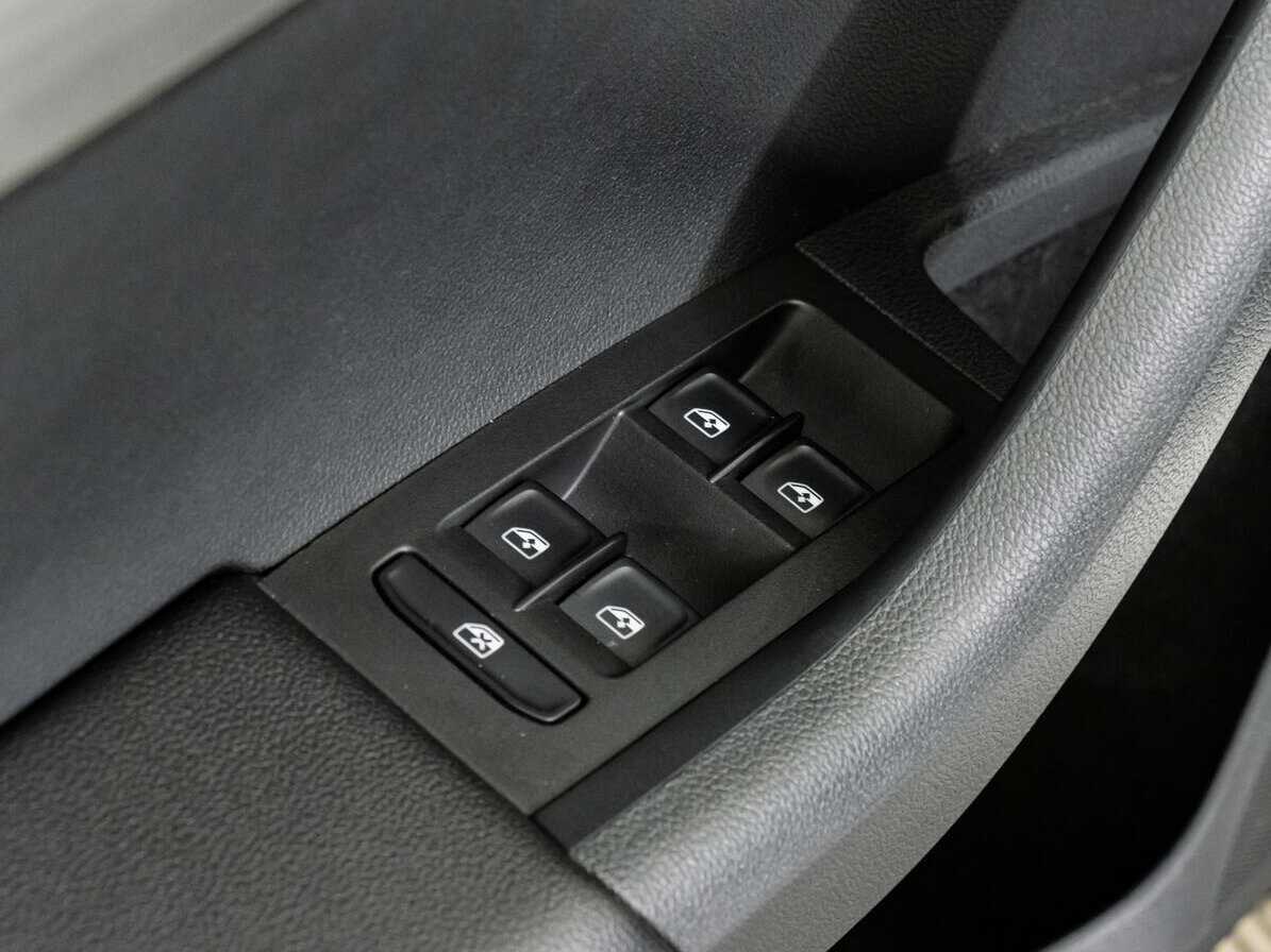 Купить Skoda Octavia с пробегом. Фото: #14