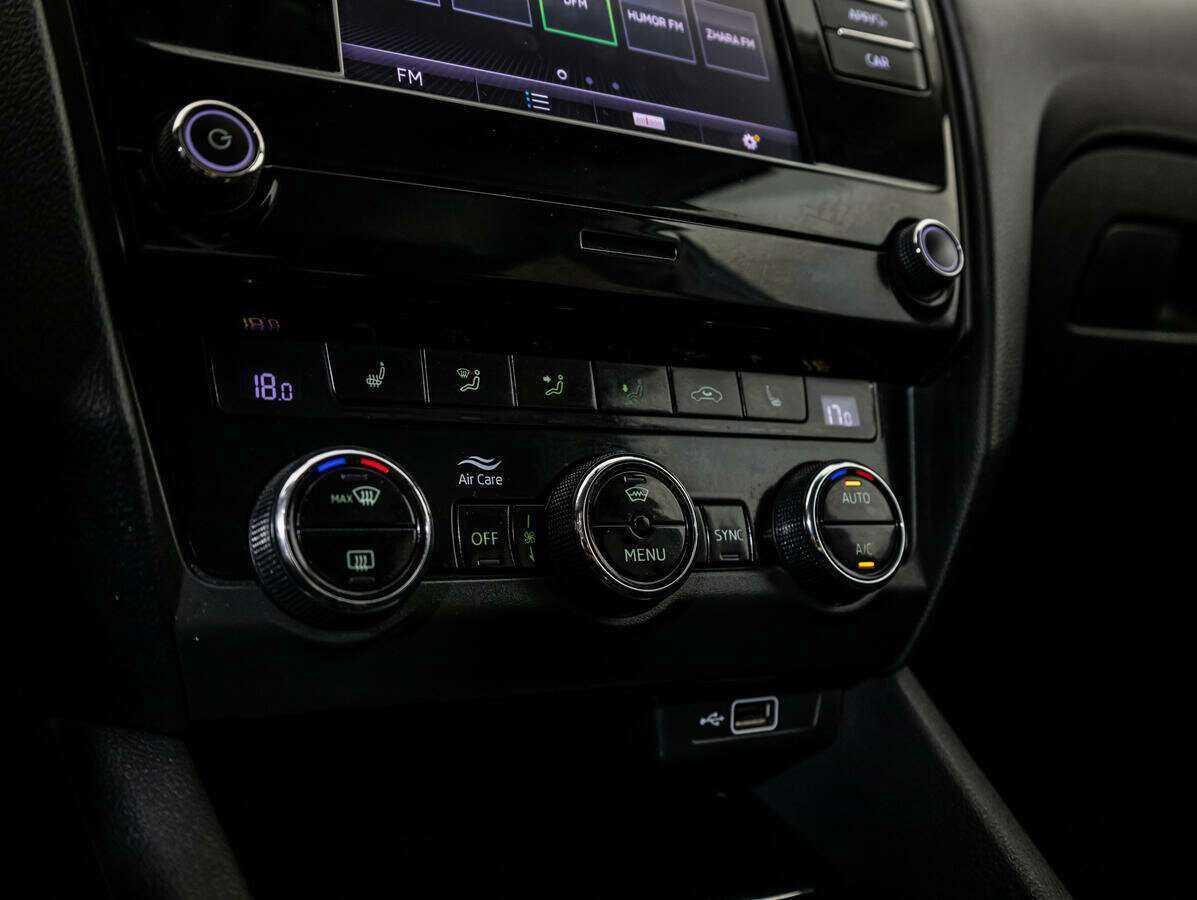 Купить Skoda Octavia с пробегом. Фото: #13