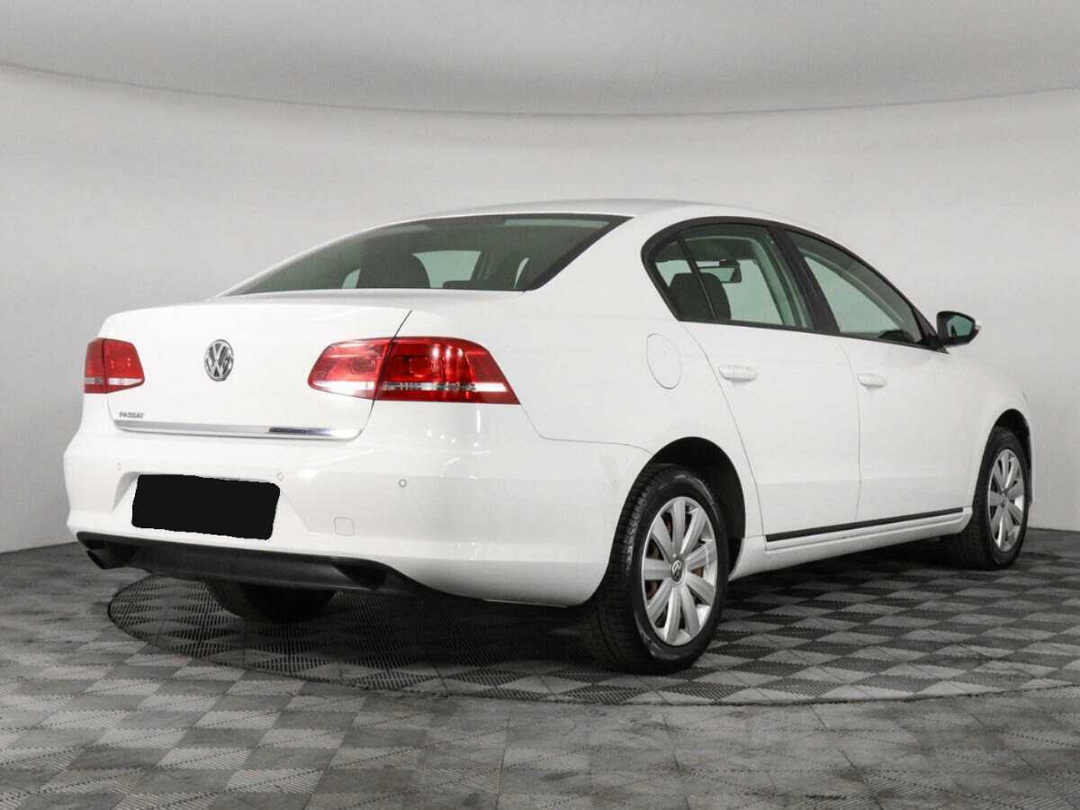 Купить Volkswagen Passat с пробегом. Фото: #4