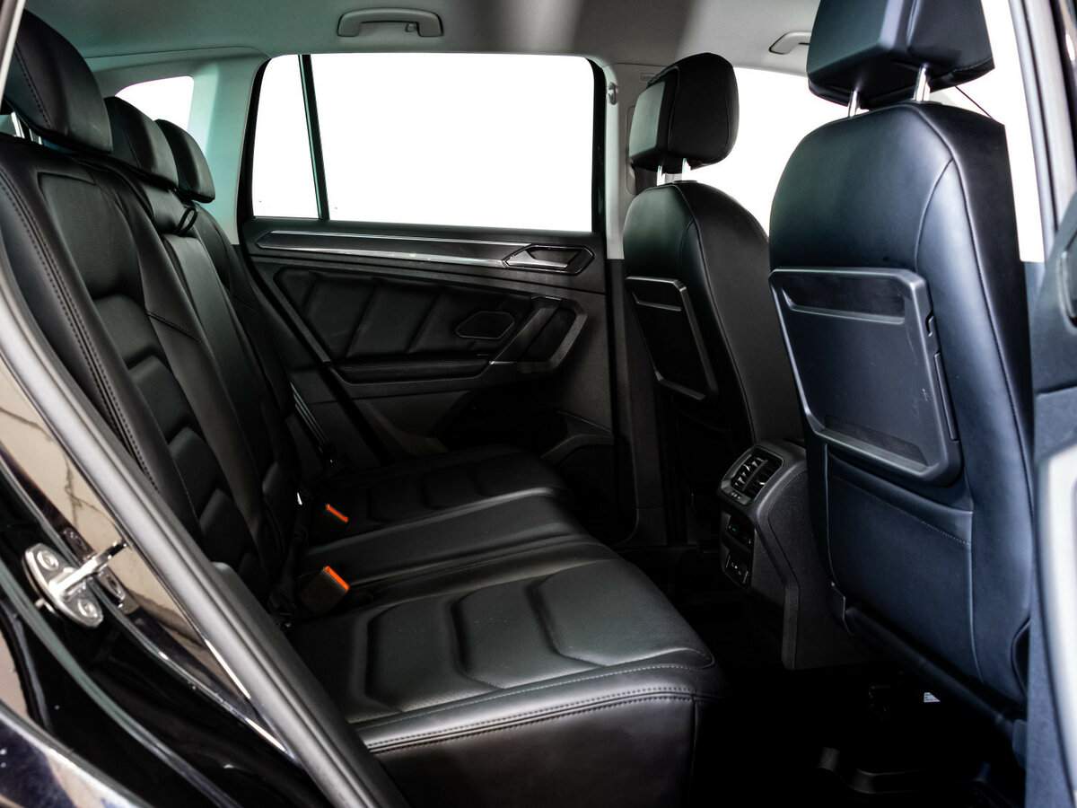 Купить Volkswagen Tiguan с пробегом. Фото: #12