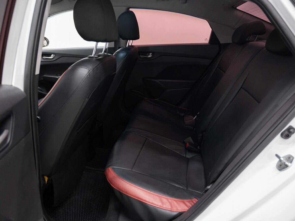 Купить Hyundai Solaris с пробегом. Фото: #10