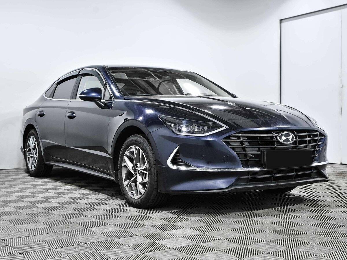 Купить Hyundai Sonata с пробегом. Фото: #2