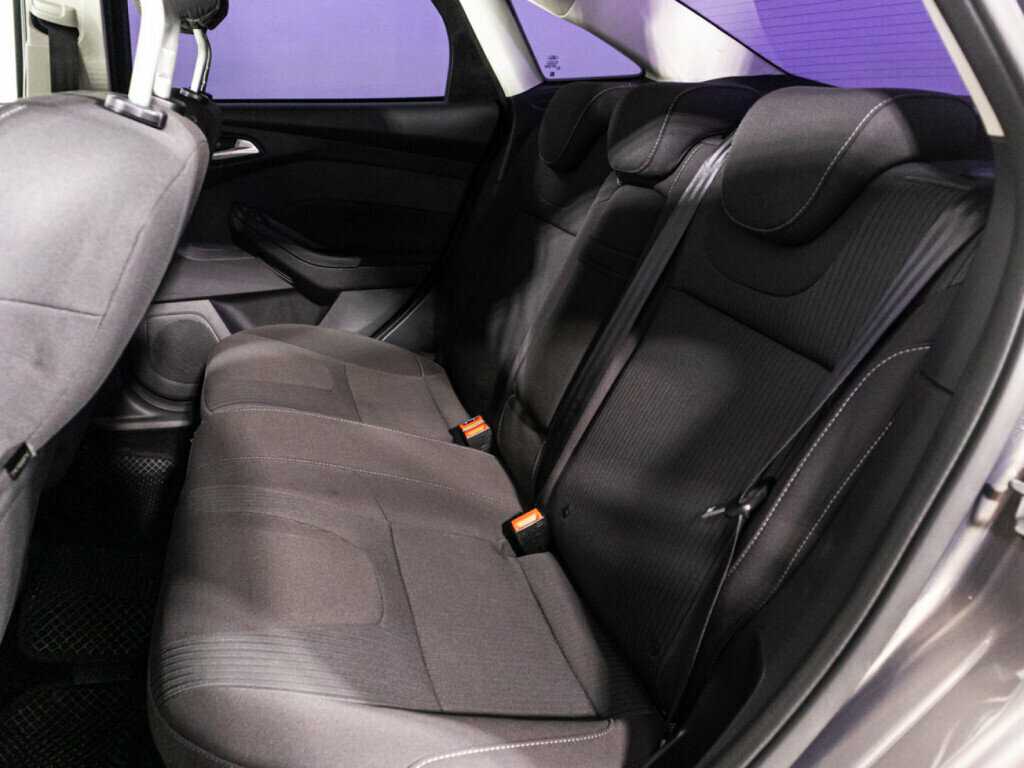 Купить Ford Focus с пробегом. Фото: #9