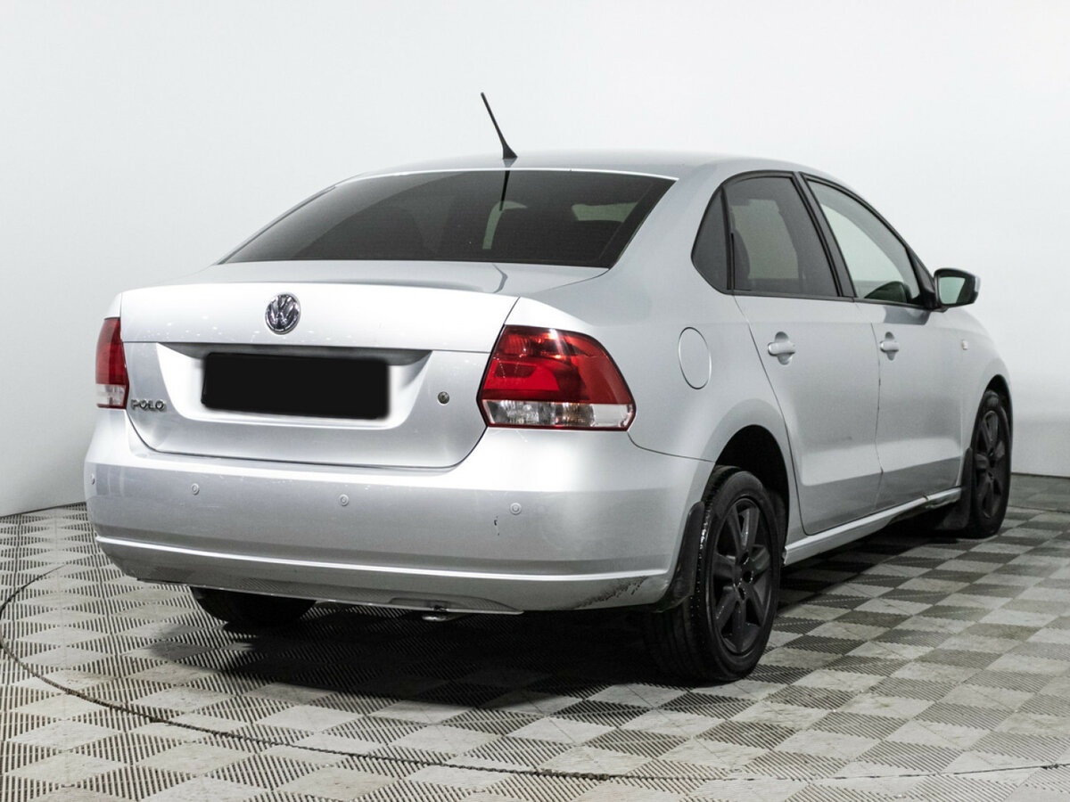 Купить Volkswagen Polo с пробегом. Фото: #4