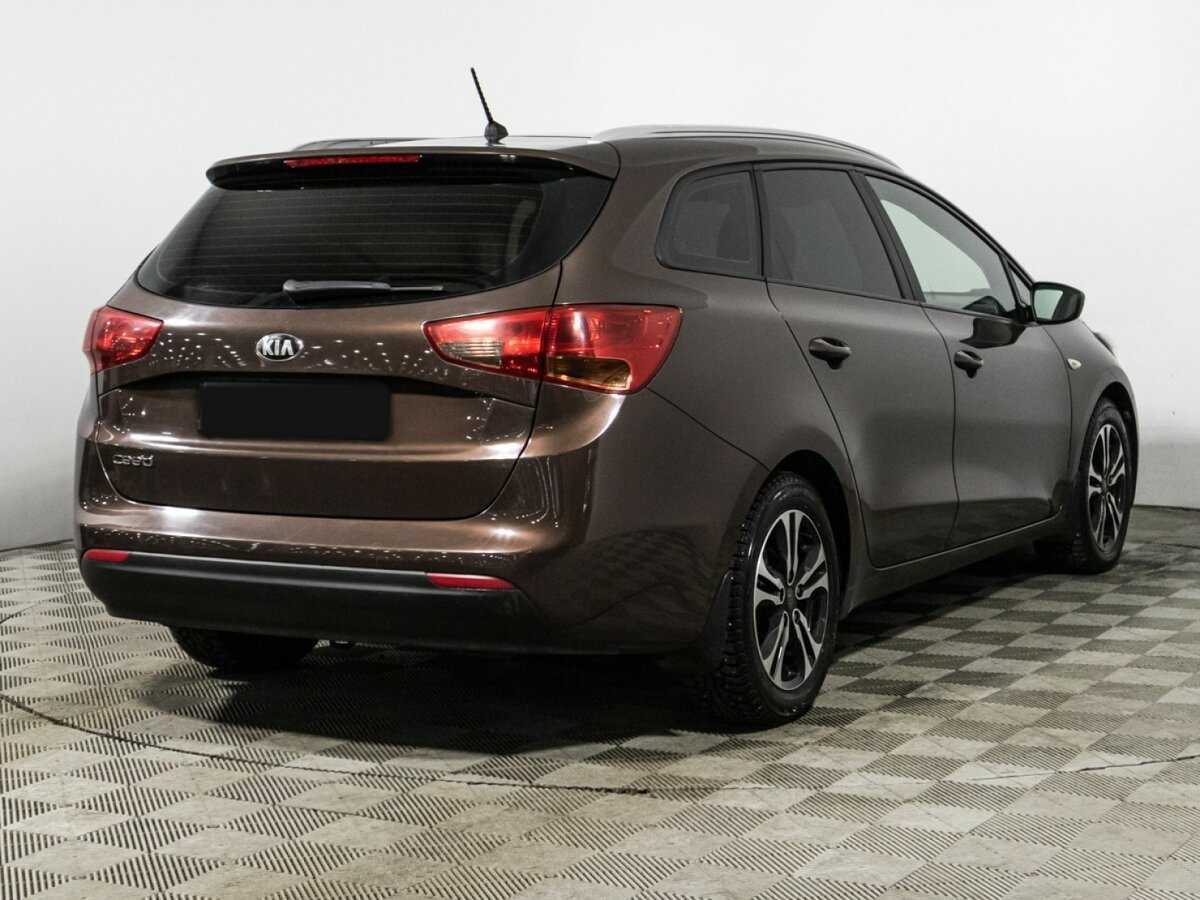 Купить Kia Ceed с пробегом. Фото: #4
