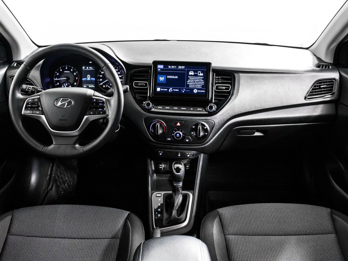 Купить Hyundai Solaris с пробегом. Фото: #8