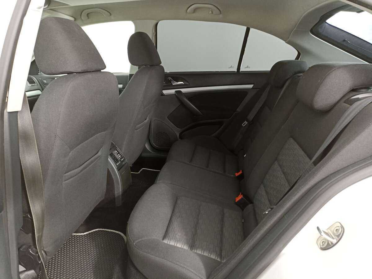 Купить Skoda Octavia с пробегом. Фото: #11