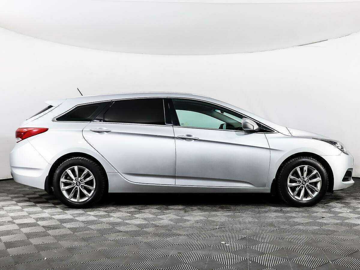 Купить Hyundai i40 с пробегом. Фото: #3