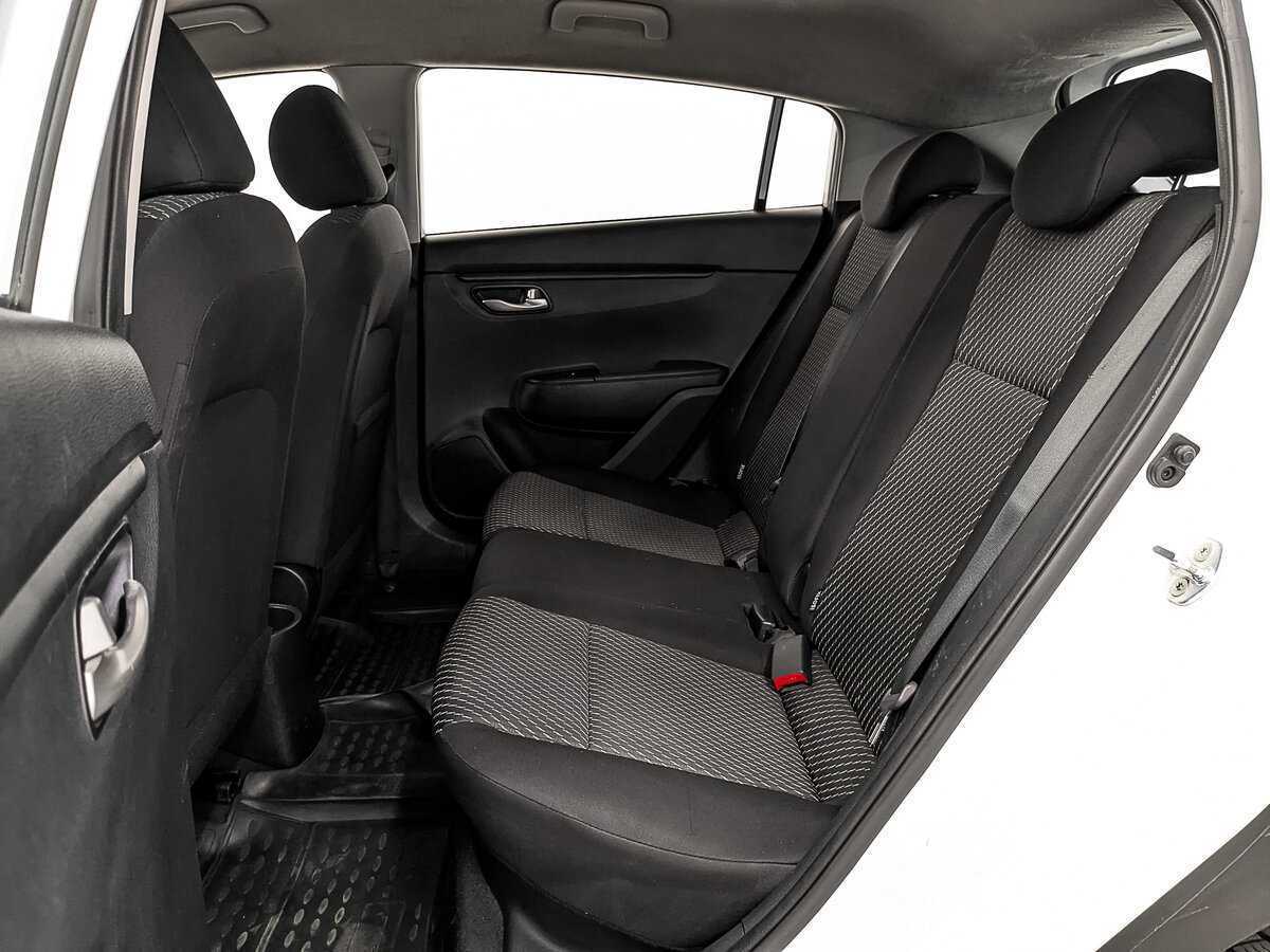 Купить Kia Rio с пробегом. Фото: #14
