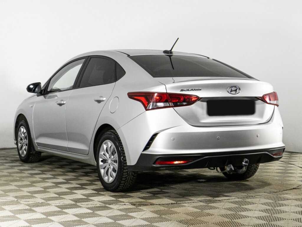Купить Hyundai Solaris с пробегом. Фото: #6