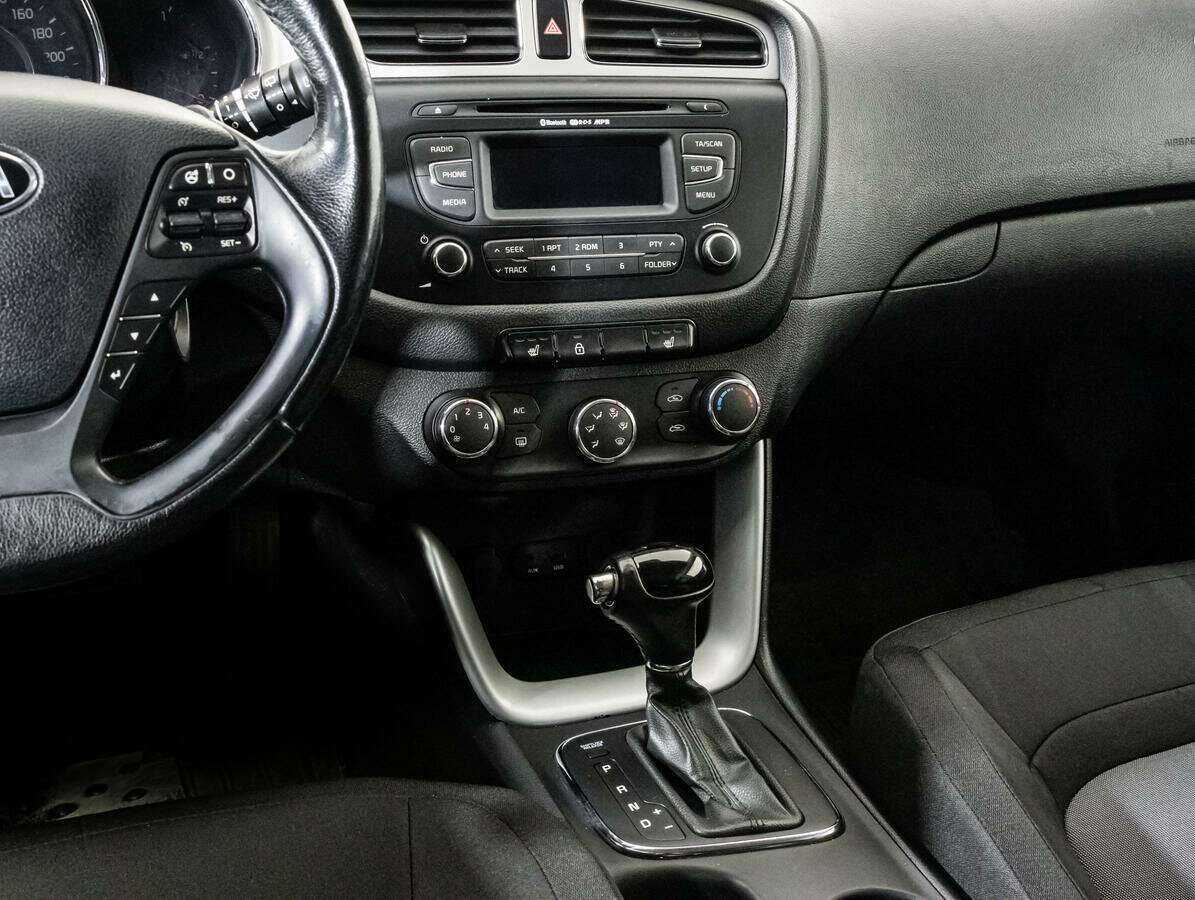 Купить Kia Ceed с пробегом. Фото: #12