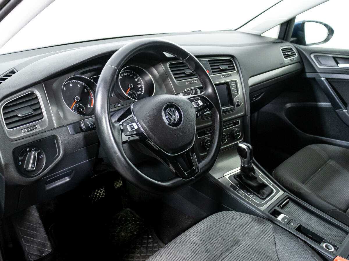 Купить Volkswagen Golf с пробегом. Фото: #10