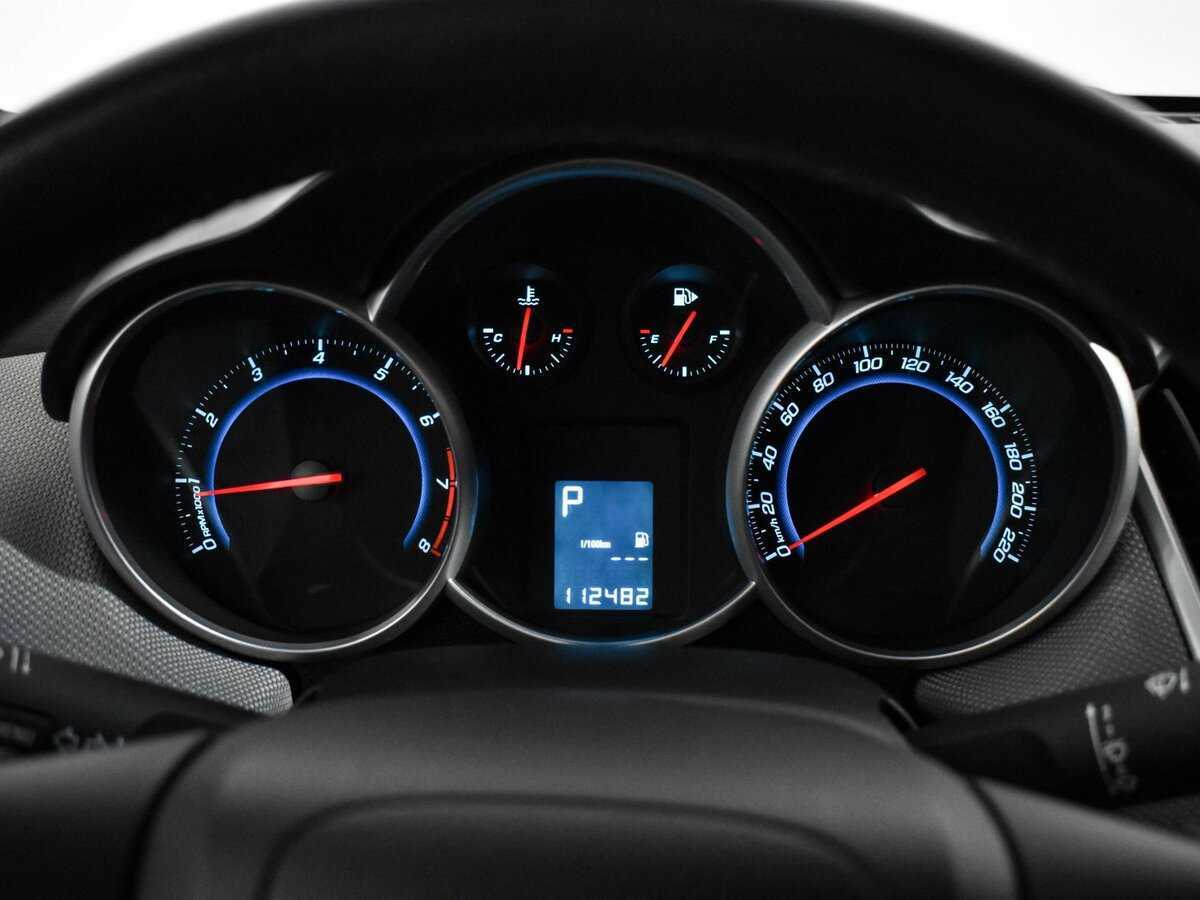 Купить Chevrolet Cruze с пробегом. Фото: #19