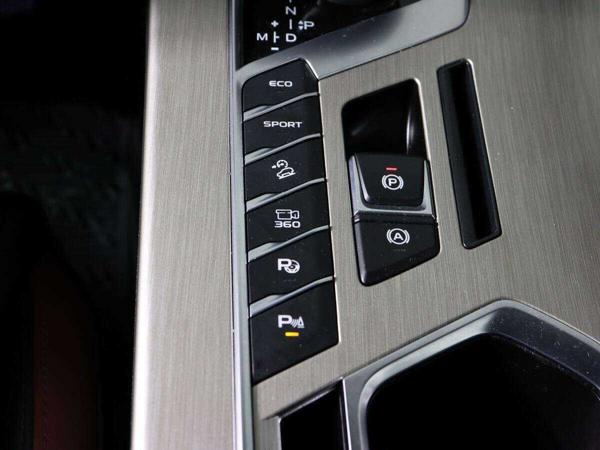 Купить Geely Coolray с пробегом. Фото: #21