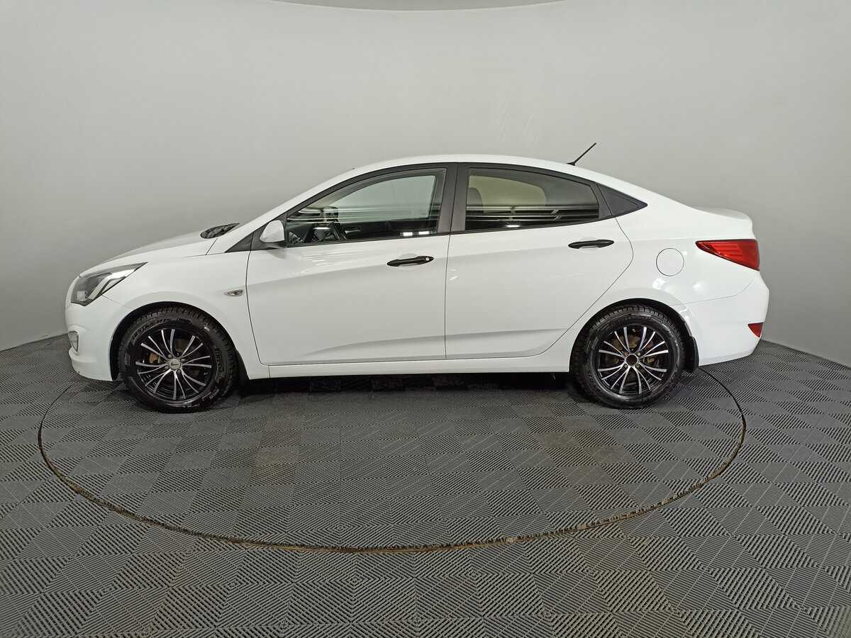 Купить Hyundai Solaris с пробегом. Фото: #7