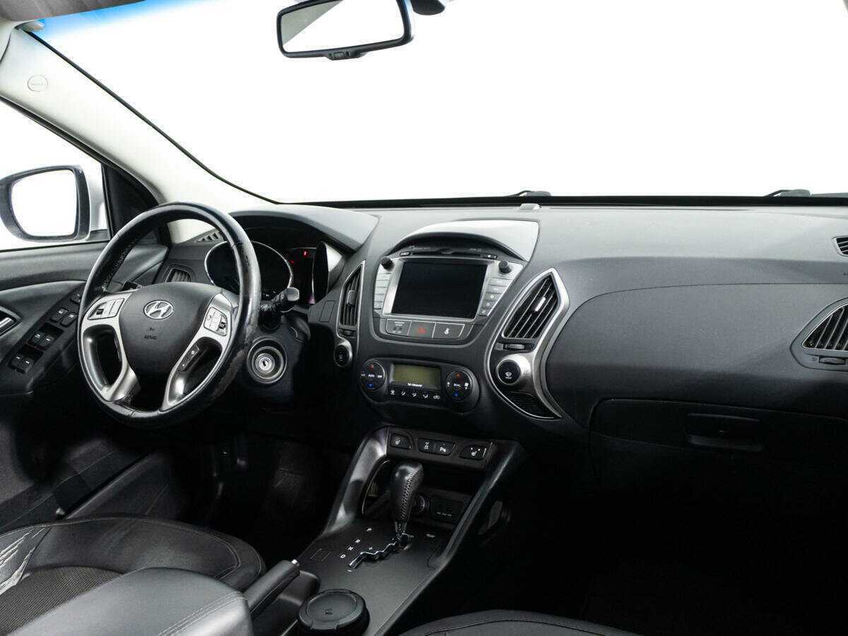 Купить Hyundai ix35 с пробегом. Фото: #8