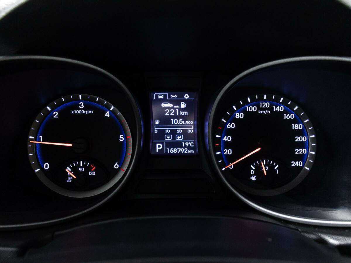 Купить Hyundai Santa Fe с пробегом. Фото: #11