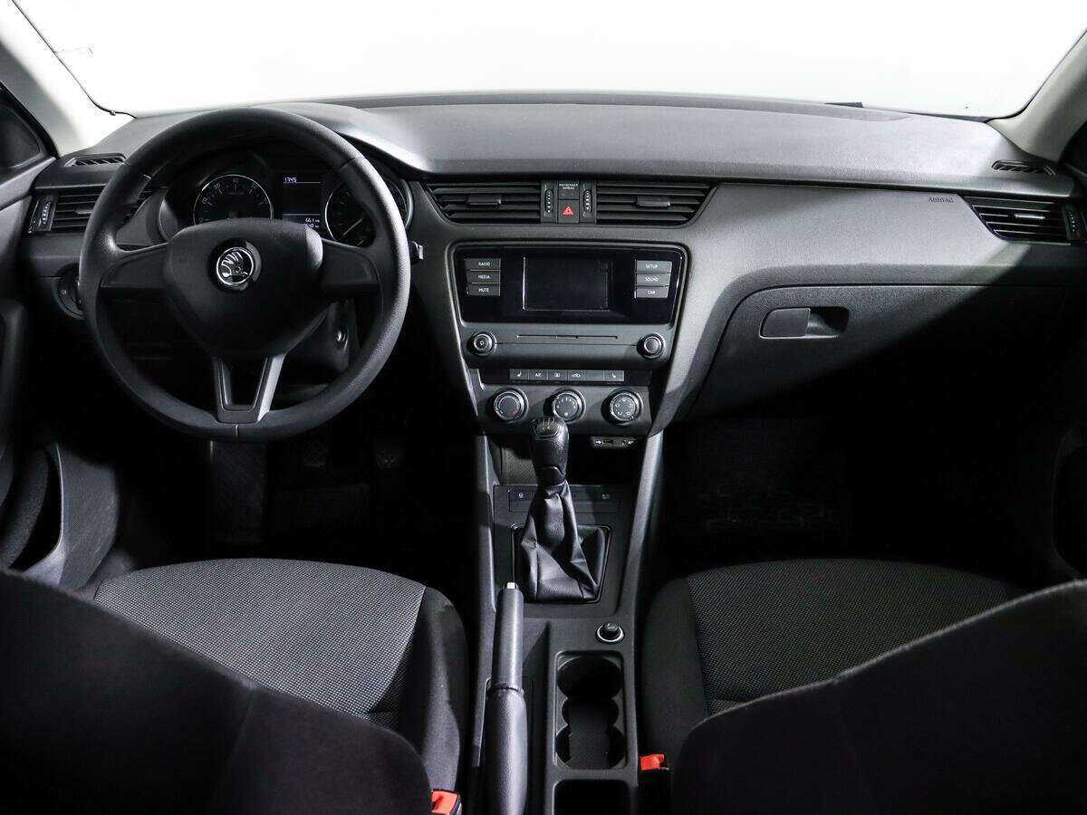 Купить Skoda Octavia с пробегом. Фото: #9