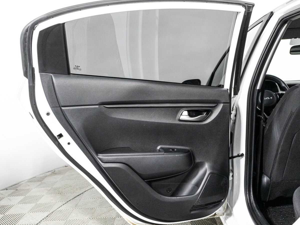 Купить Kia Rio с пробегом. Фото: #24