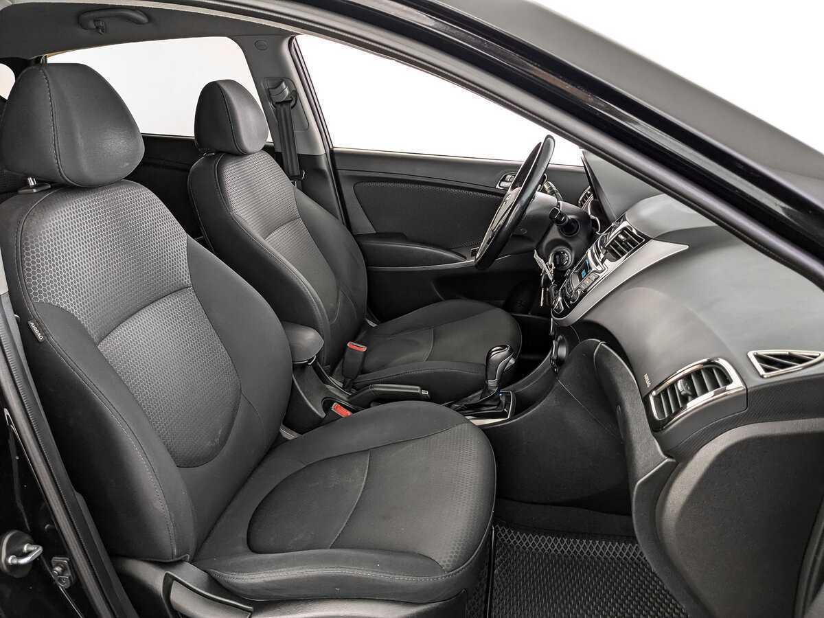 Купить Hyundai Solaris с пробегом. Фото: #18