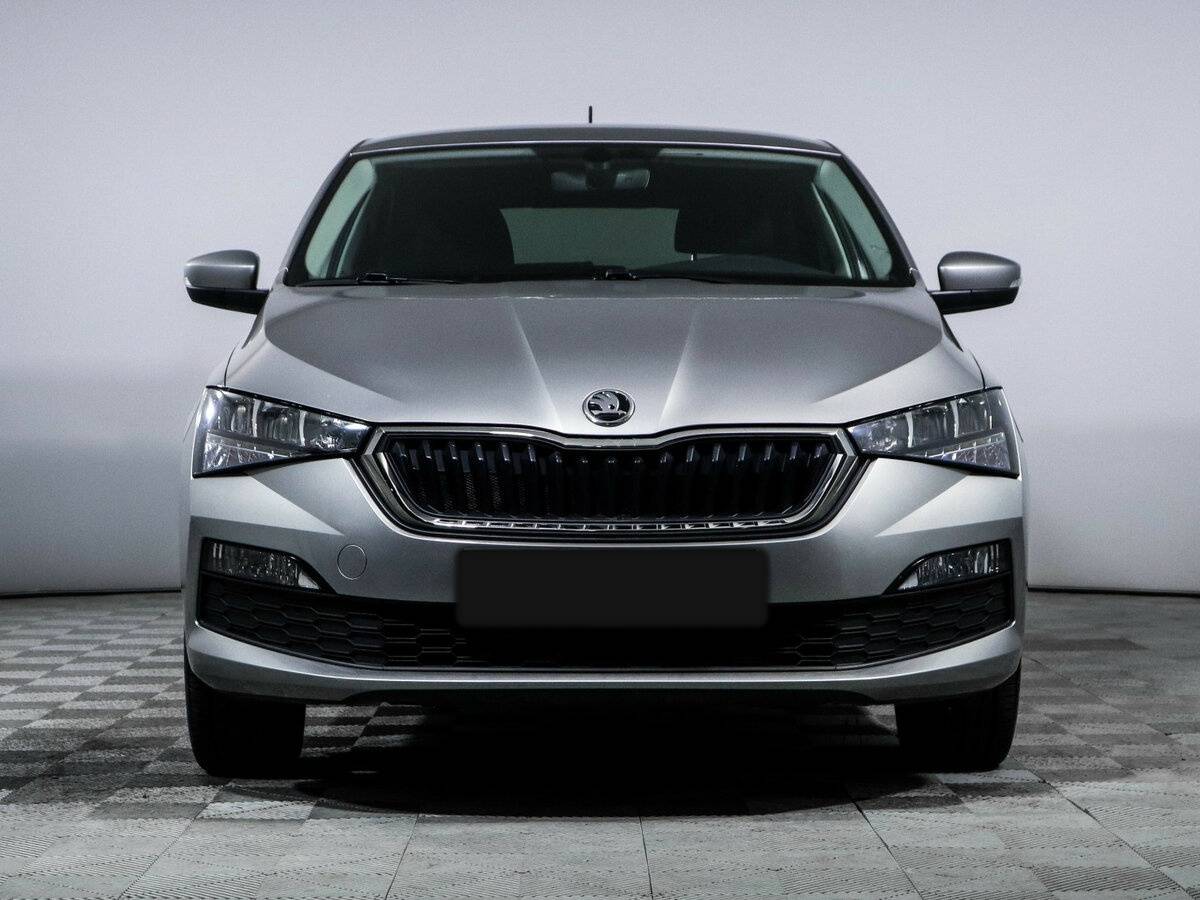 Купить Skoda Rapid с пробегом. Фото: #1