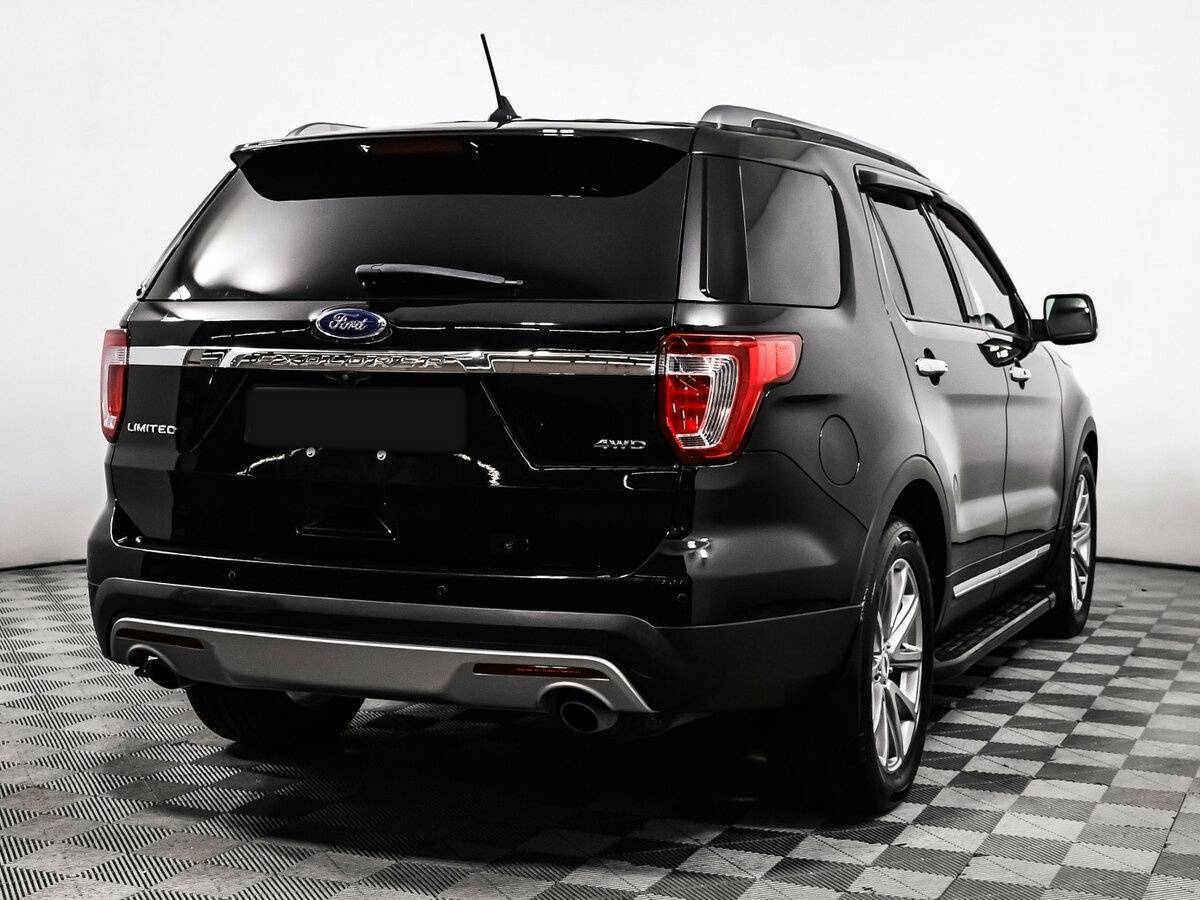 Купить Ford Explorer с пробегом. Фото: #4