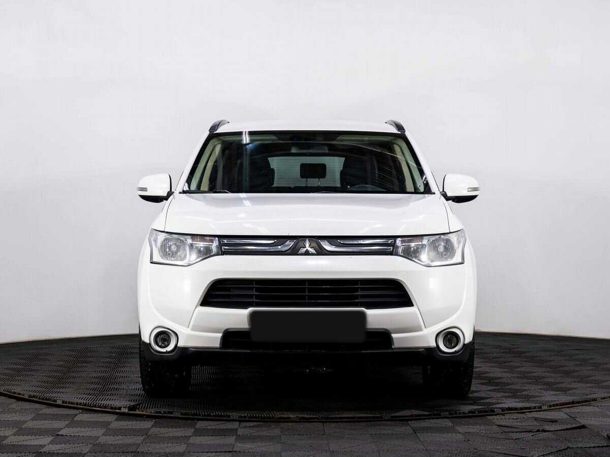 Купить Mitsubishi Outlander с пробегом. Фото: #1